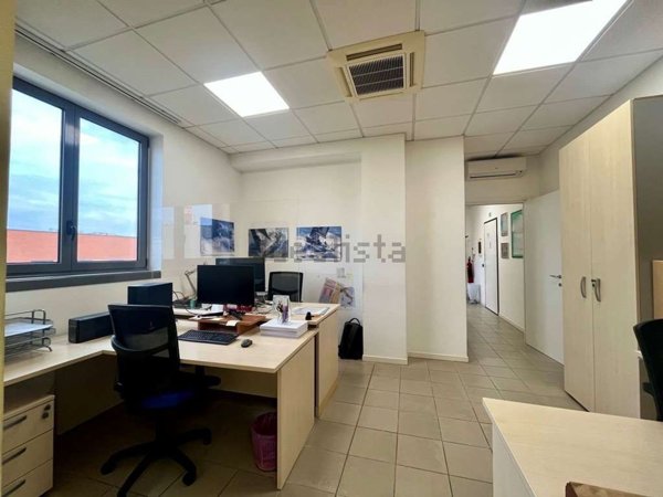 ufficio in vendita ad Ancona in zona Baraccola