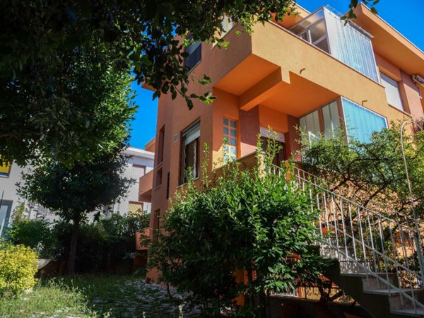 appartamento in vendita ad Ancona in zona Piano San Lazzaro