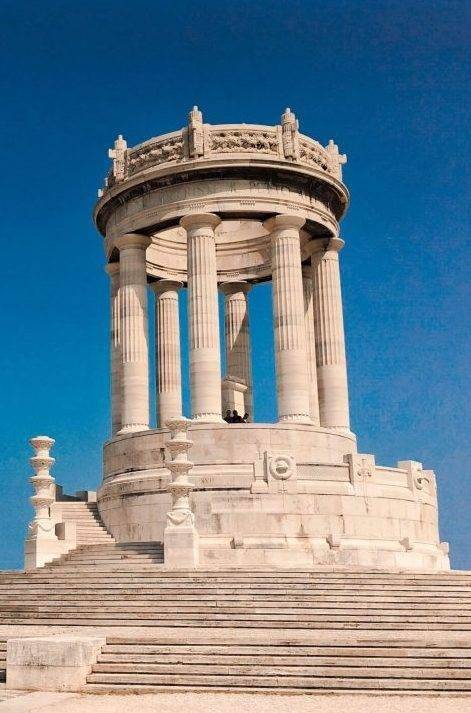 appartamento in vendita ad Ancona in zona Vallemiano