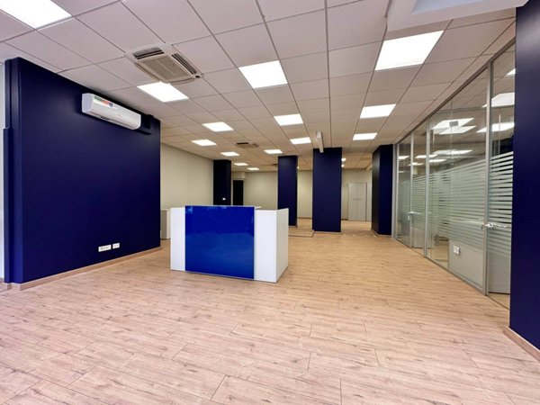 ufficio in vendita ad Ancona in zona Centro Storico