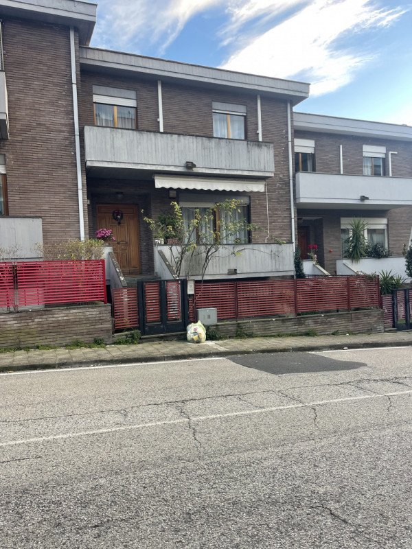 casa indipendente in vendita ad Ancona in zona Borgo Rodi