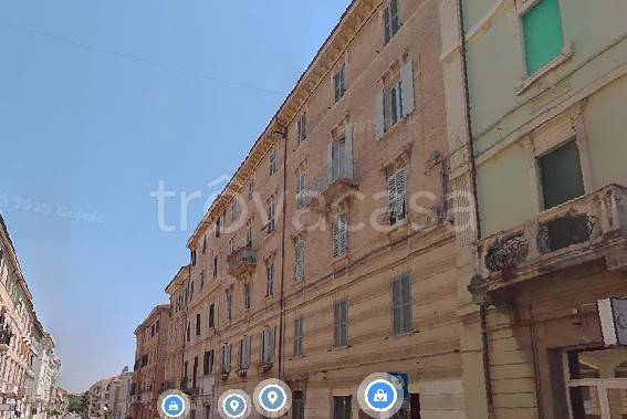 appartamento in vendita ad Ancona in zona Adriatico