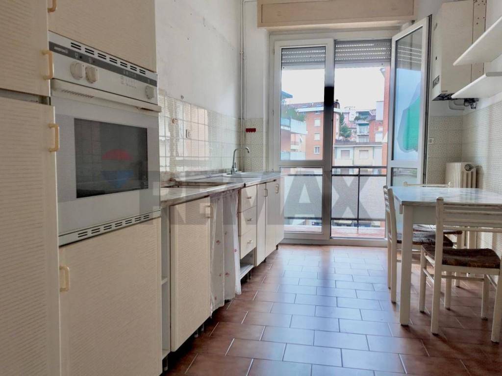 appartamento in vendita ad Ancona in zona Piano San Lazzaro