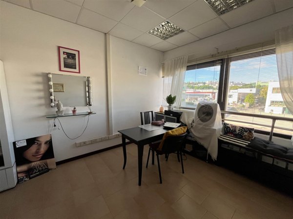 negozio in vendita ad Ancona in zona Baraccola