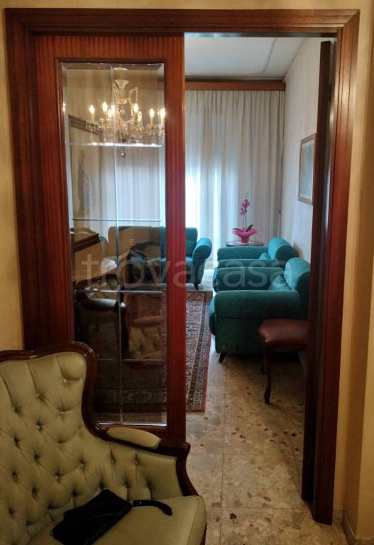 appartamento in vendita ad Ancona in zona Vallemiano