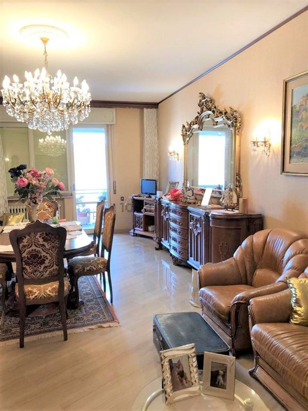 appartamento in vendita ad Ancona in zona Montirozzo