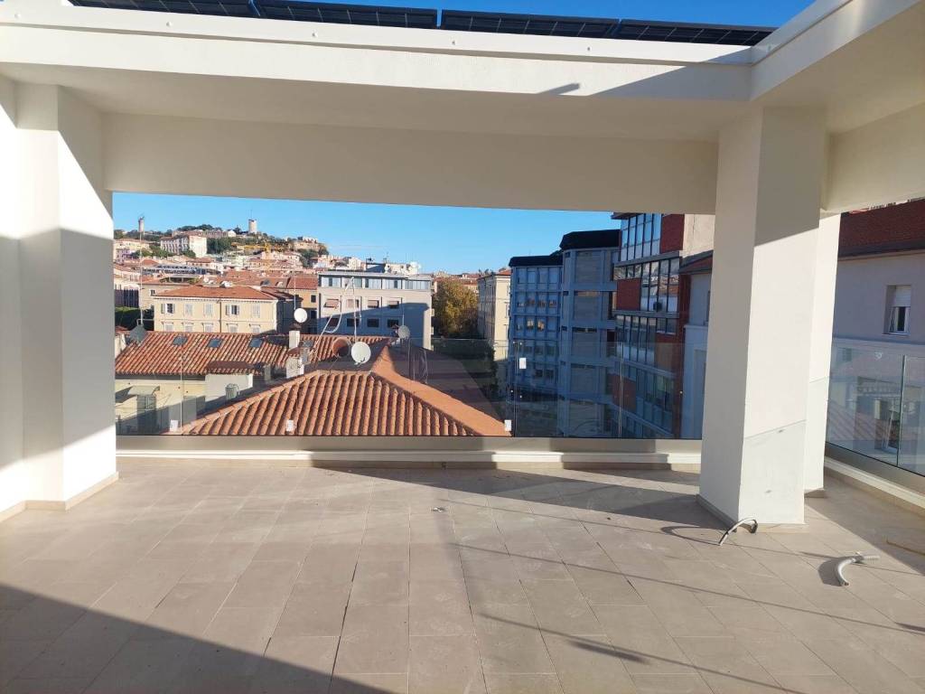 appartamento in vendita ad Ancona in zona Piano San Lazzaro