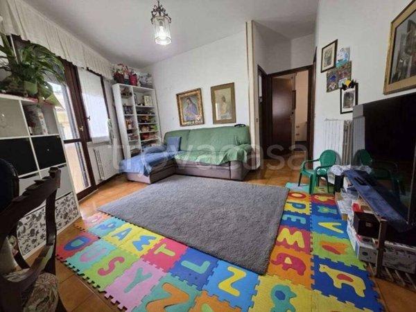 appartamento in vendita ad Ancona in zona Adriatico