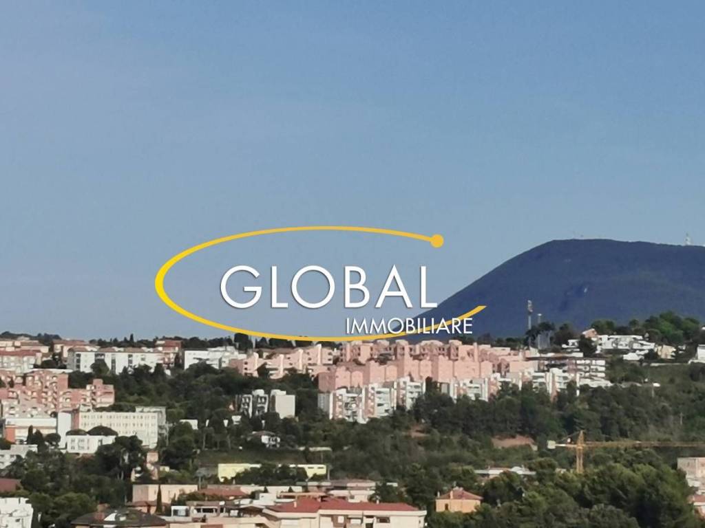 appartamento in vendita ad Ancona in zona Posatora