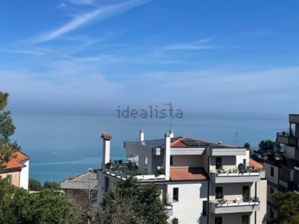 appartamento in vendita ad Ancona in zona Passetto