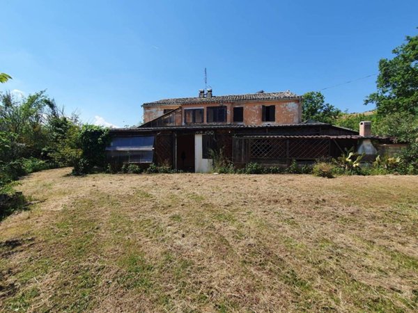 appartamento in vendita ad Ancona in zona Gallignano