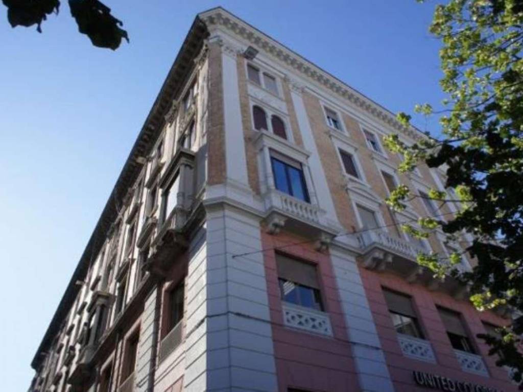 ufficio in vendita ad Ancona in zona Centro Storico