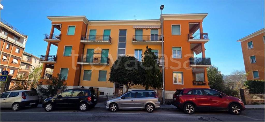 appartamento in vendita ad Ancona in zona Piano San Lazzaro