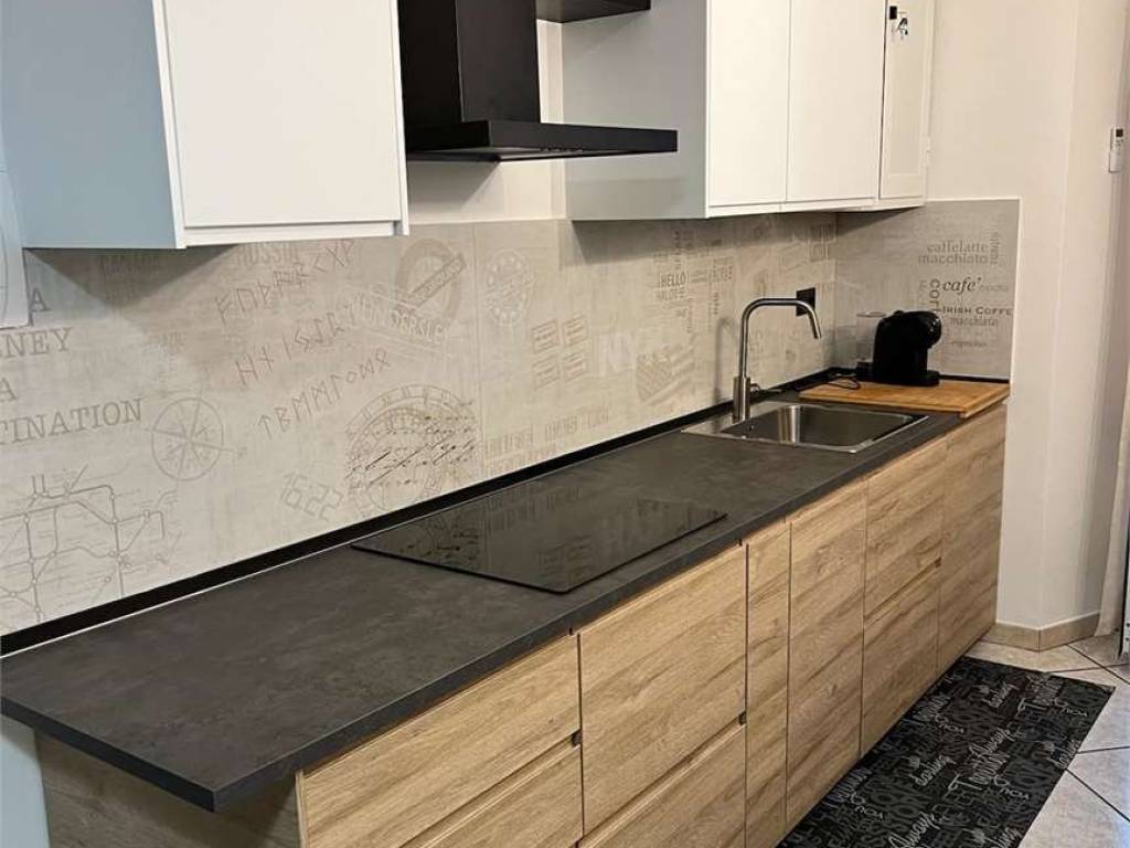 appartamento in vendita ad Ancona in zona Piano San Lazzaro