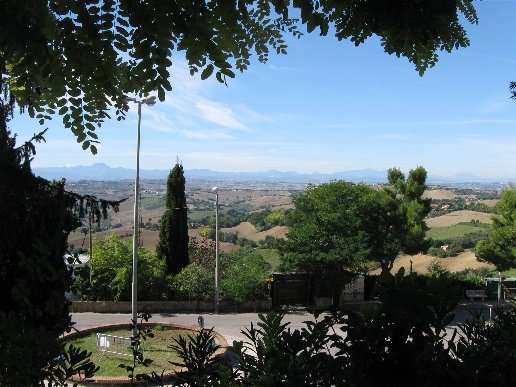 appartamento in vendita ad Ancona in zona Montesicuro