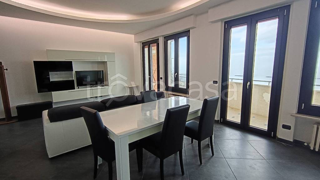 appartamento in vendita ad Ancona in zona Palombina Nuova