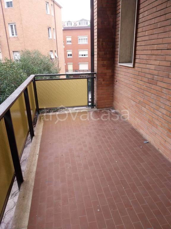 appartamento in vendita ad Ancona in zona Piano San Lazzaro