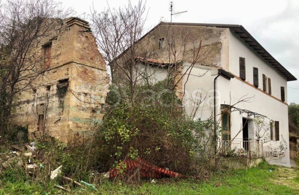 casa indipendente in vendita ad Ancona in zona Posatora