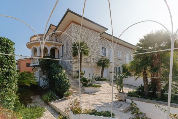 appartamento in vendita ad Ancona