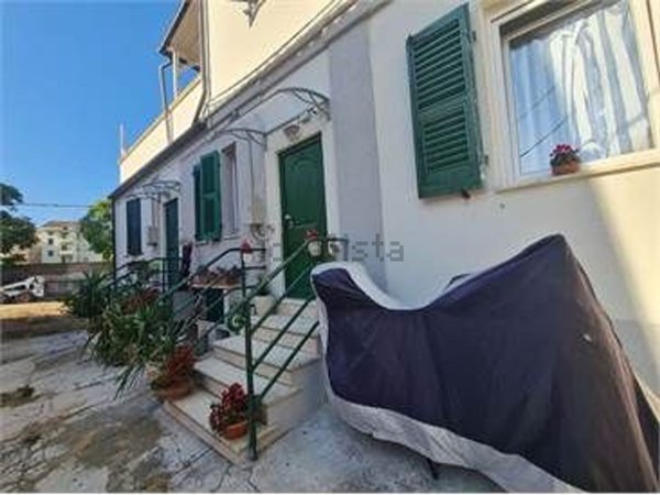 appartamento in vendita ad Ancona in zona Montirozzo