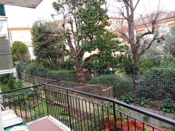 appartamento in vendita ad Ancona in zona Scrima