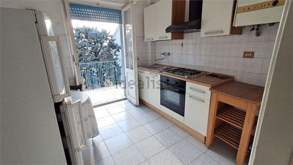 appartamento in vendita ad Ancona in zona Montirozzo