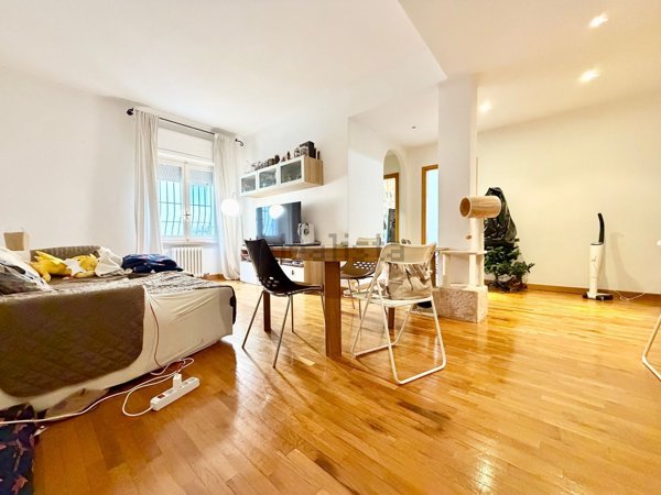 appartamento in vendita ad Ancona in zona Adriatico