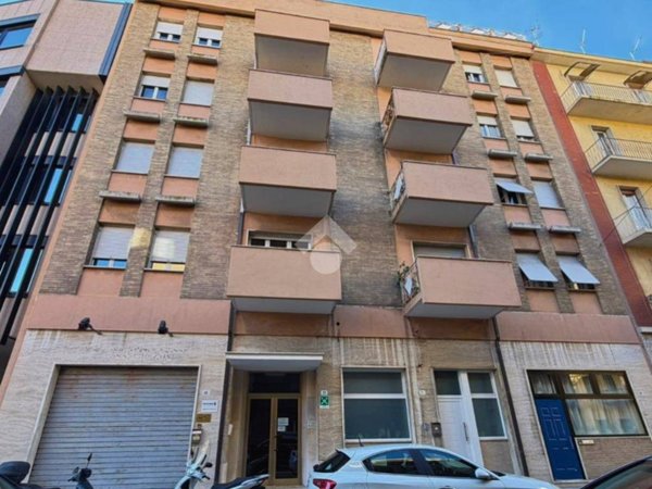 appartamento in vendita ad Ancona in zona Adriatico