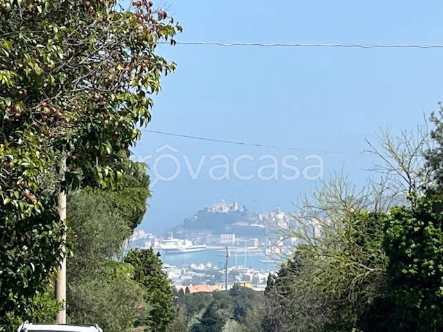 appartamento in vendita ad Ancona in zona Posatora