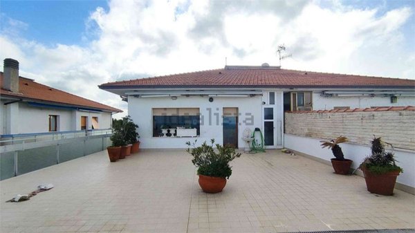 appartamento in vendita ad Ancona in zona Borgo Rodi