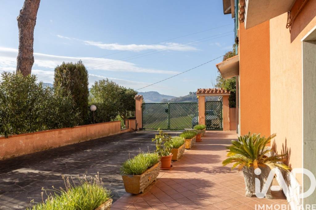 casa indipendente in vendita ad Ancona in zona Aspio di Ancona