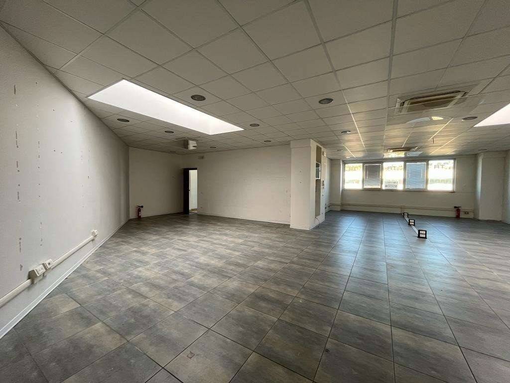 negozio in vendita ad Ancona in zona Baraccola