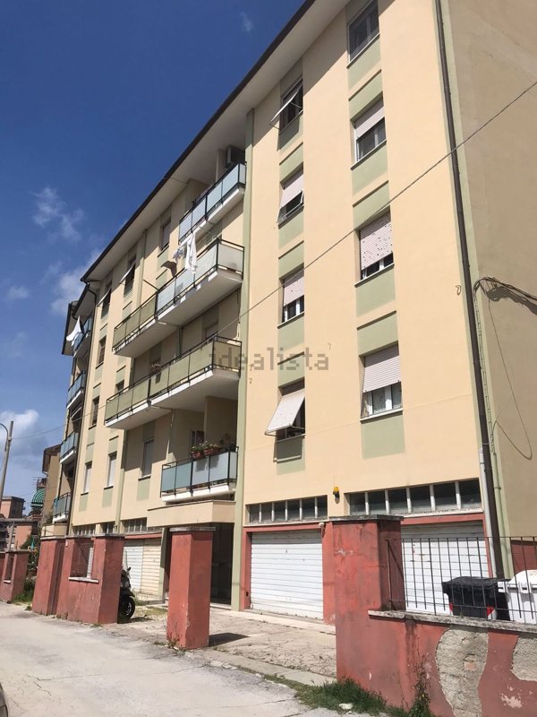appartamento in vendita ad Ancona in zona Montirozzo