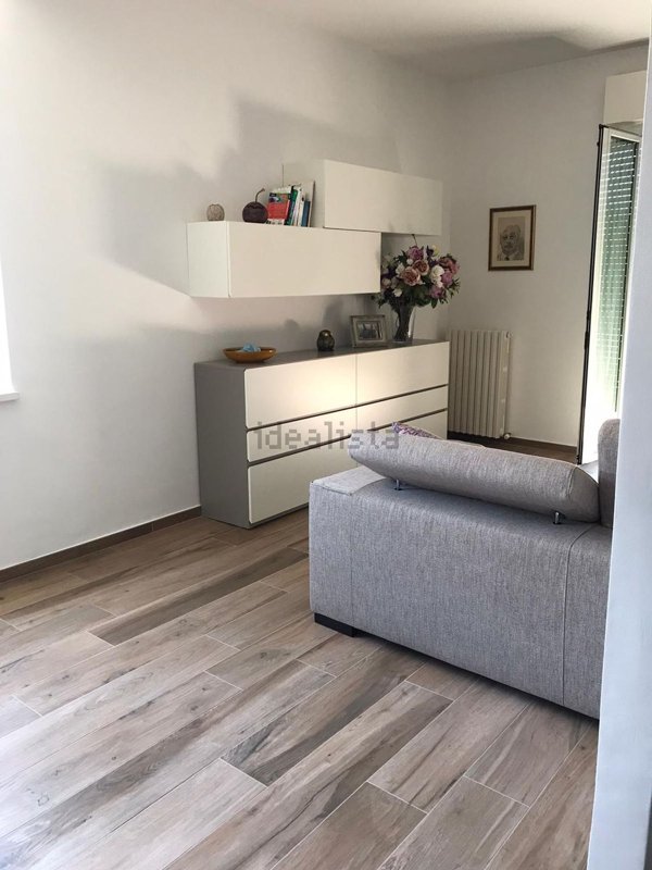 appartamento in vendita ad Ancona in zona Collemarino