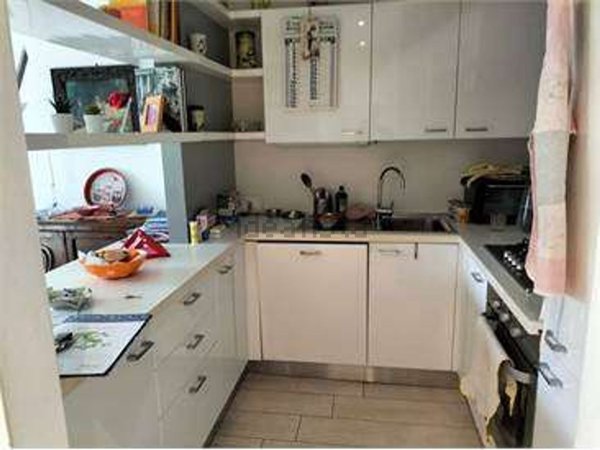 appartamento in vendita ad Ancona in zona Palombare