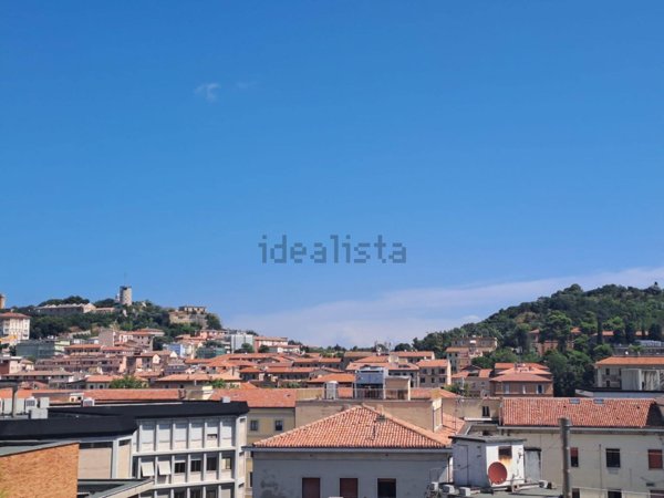appartamento in vendita ad Ancona in zona Piano San Lazzaro