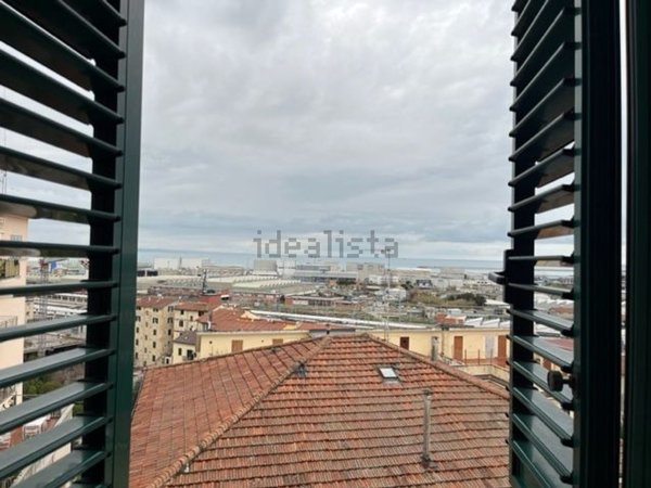 appartamento in vendita ad Ancona in zona Scrima