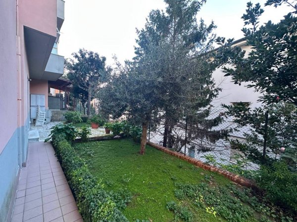 appartamento in vendita ad Ancona in zona Adriatico