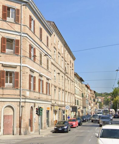 negozio in vendita ad Ancona in zona Piano San Lazzaro