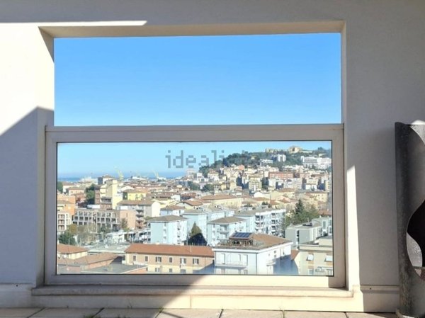 appartamento in vendita ad Ancona in zona Palombare
