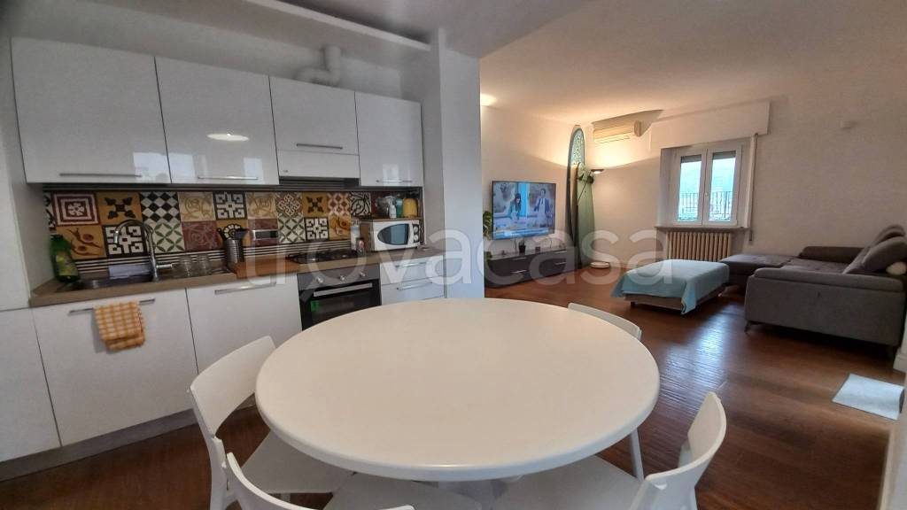 appartamento in vendita ad Ancona in zona Adriatico