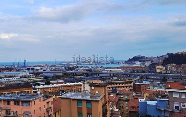 appartamento in vendita ad Ancona in zona Piano San Lazzaro