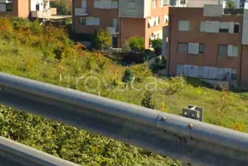 terreno edificabile in vendita ad Ancona in zona Varano