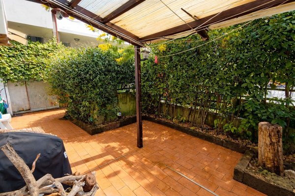 appartamento in vendita ad Ancona in zona Adriatico