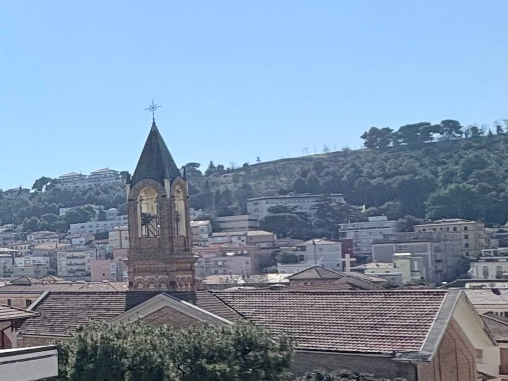 appartamento in vendita ad Ancona in zona Adriatico