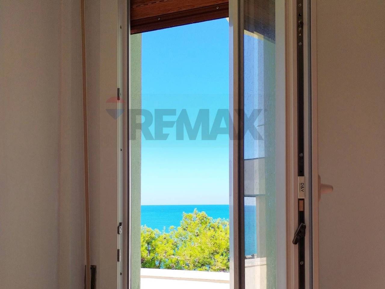 appartamento in vendita ad Ancona in zona Torrette