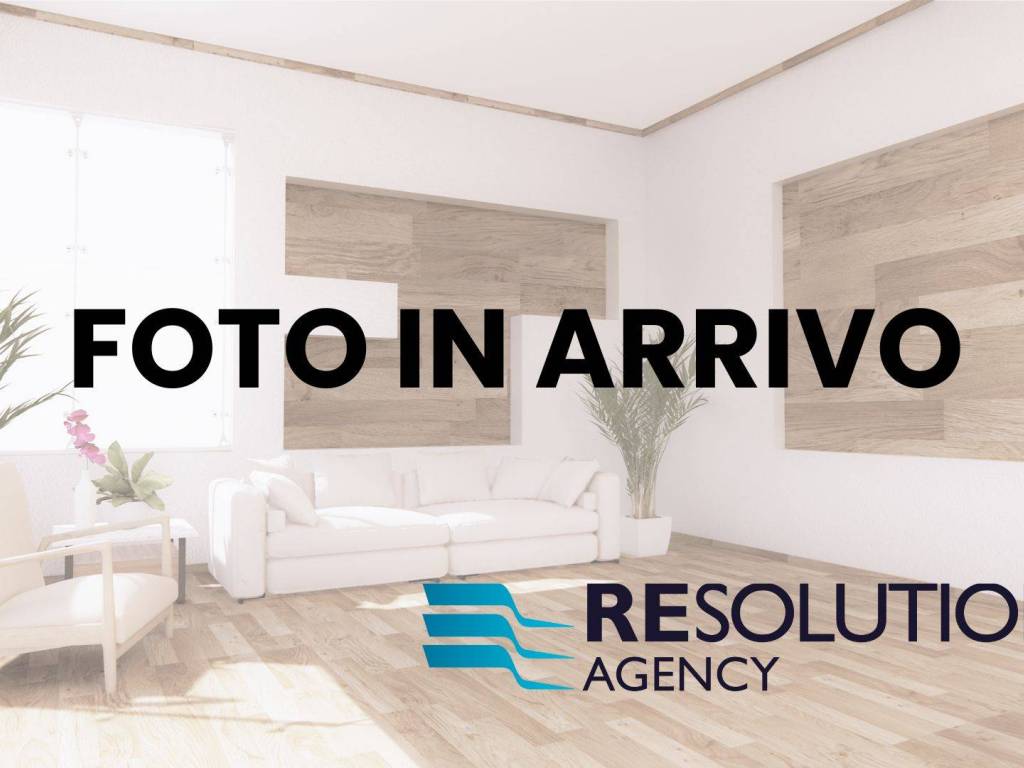 ufficio in vendita ad Ancona in zona Piano San Lazzaro