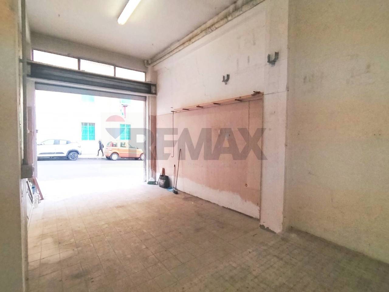 negozio in vendita ad Ancona in zona Piano San Lazzaro