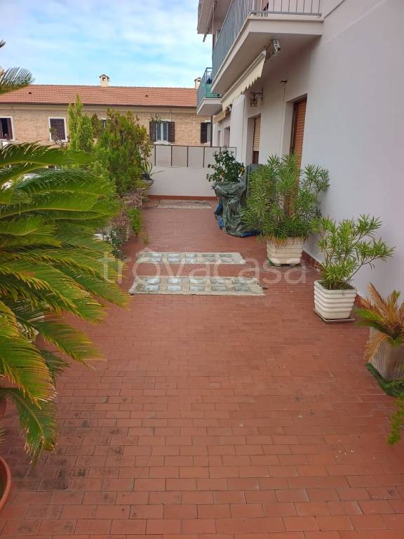 appartamento in vendita ad Ancona in zona Palombare