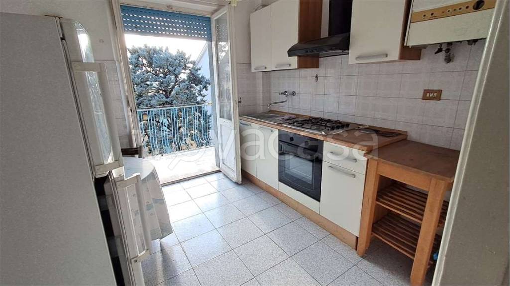 appartamento in vendita ad Ancona in zona Piano San Lazzaro